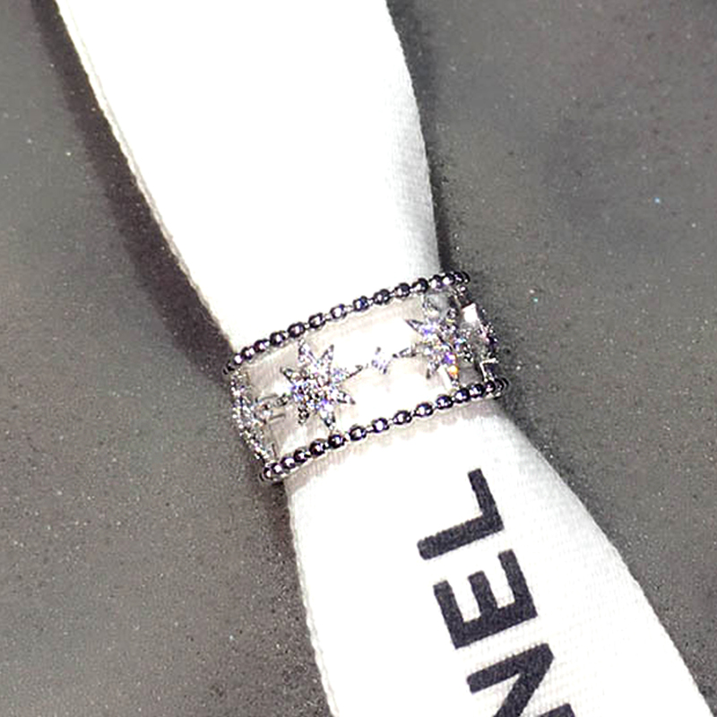 NEW ARRIVAL Korean Super Micro - مراجعة Wedding Superstar وسعره