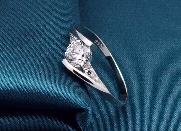High Quality Super Shiny Zirco - مراجعة Wedding Superstar وسعره