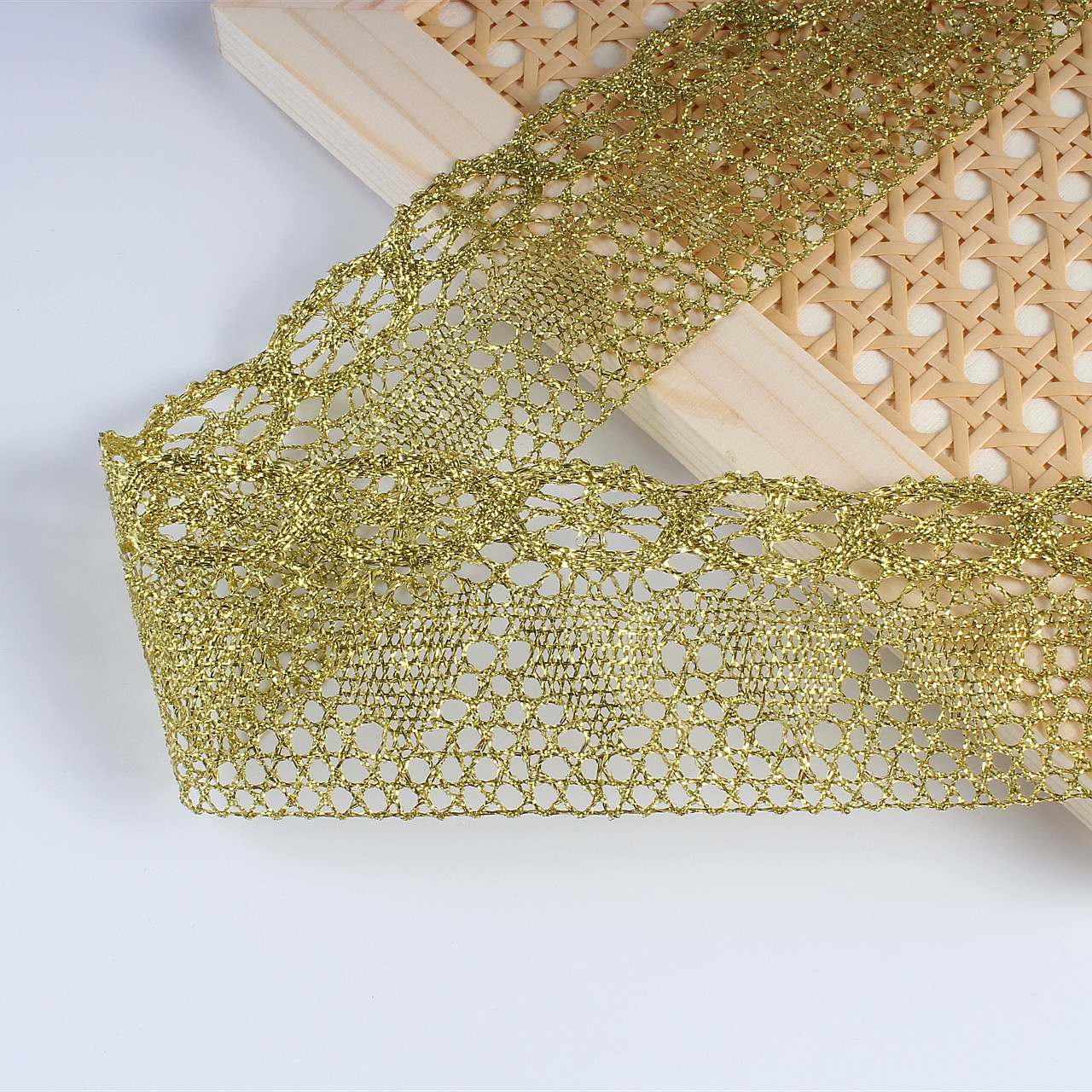 5cm wide, 10yards Gold Thread  - مراجعة Supplier Wedding وسعره